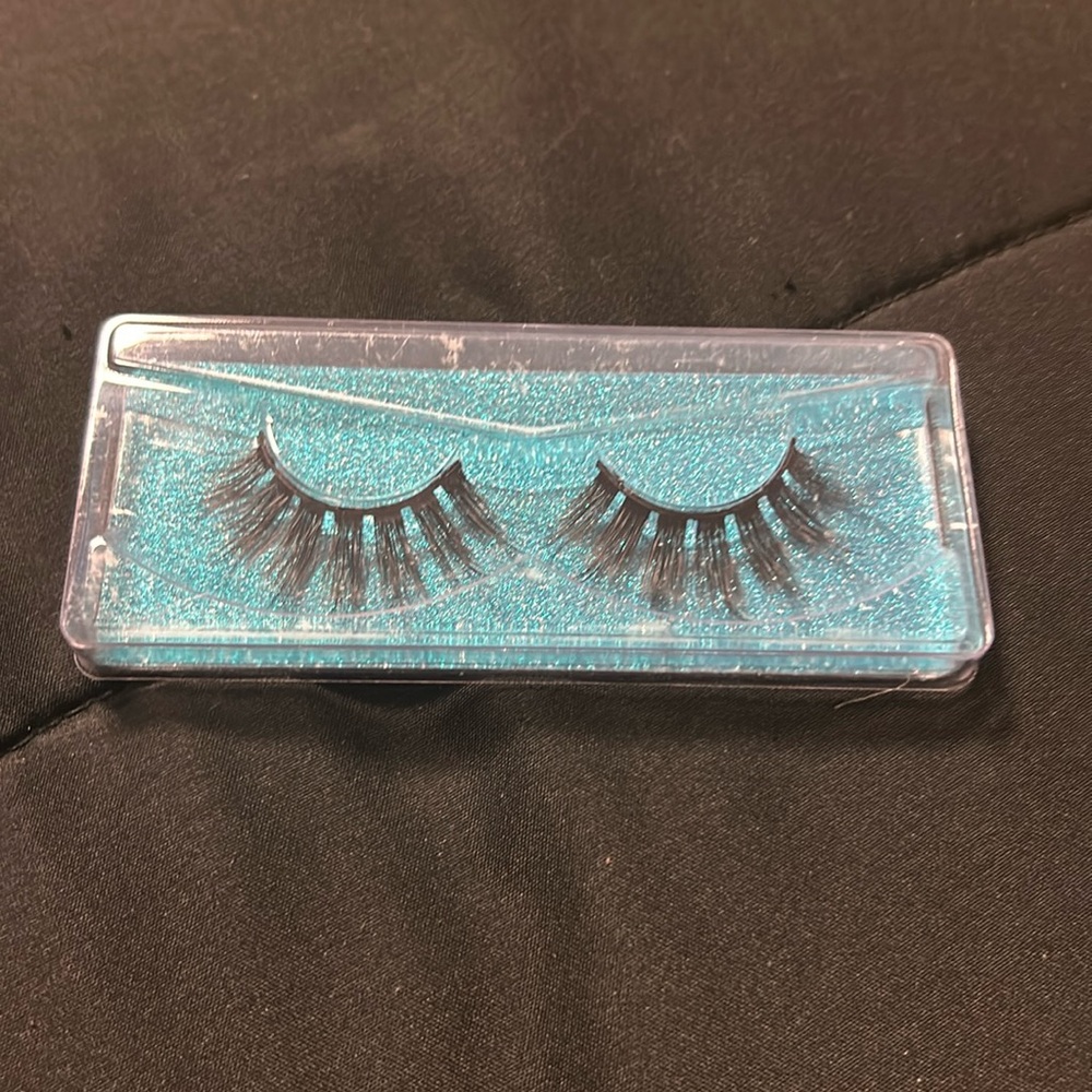 Eyelashes
